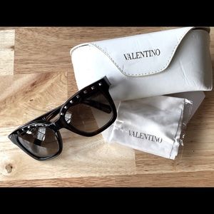 Valentino Rockstud sunglasses V660s 52-19-130